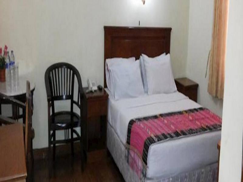 Oyo 1030 Hotel Bumi Asih Medan Eksteriør billede