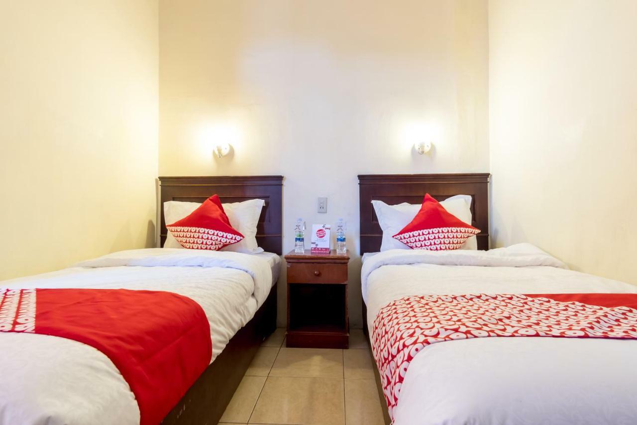 Oyo 1030 Hotel Bumi Asih Medan Eksteriør billede
