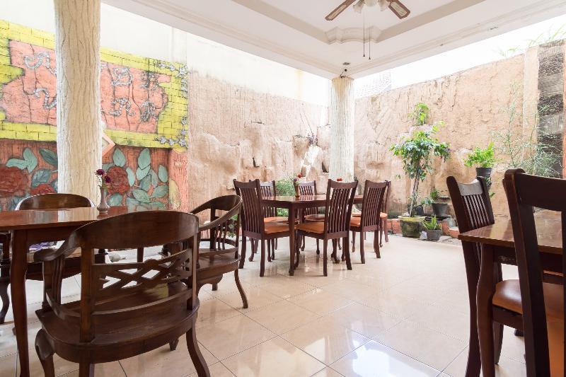 Oyo 1030 Hotel Bumi Asih Medan Eksteriør billede