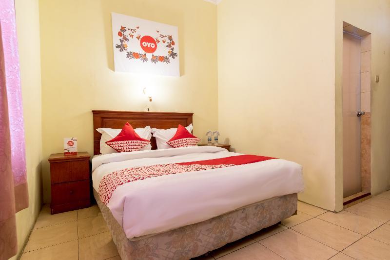 Oyo 1030 Hotel Bumi Asih Medan Eksteriør billede
